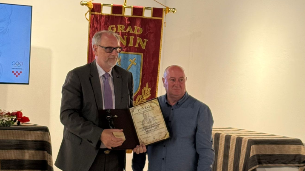 U Kninu dodijeljene nagrade HOO-a za doprinos u lokalnom sportu