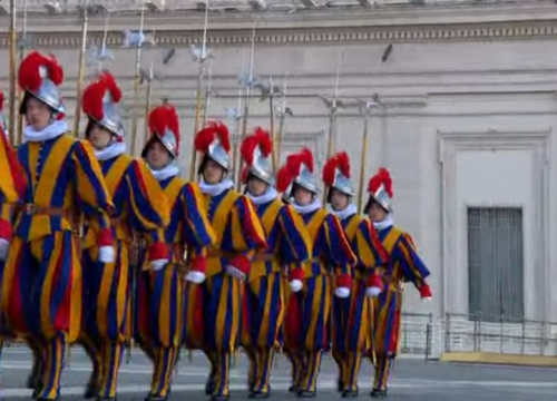 Bijeli dim u Vatikanu: Izabran novi papa