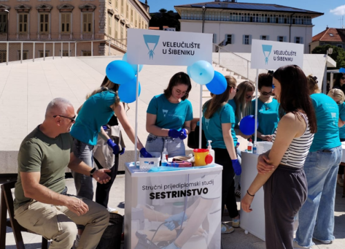 Studij sestrinstva u Šibeniku slavi drugi rođendan: Mjerio se tlak i šećer, vježbala se prva pomoć
