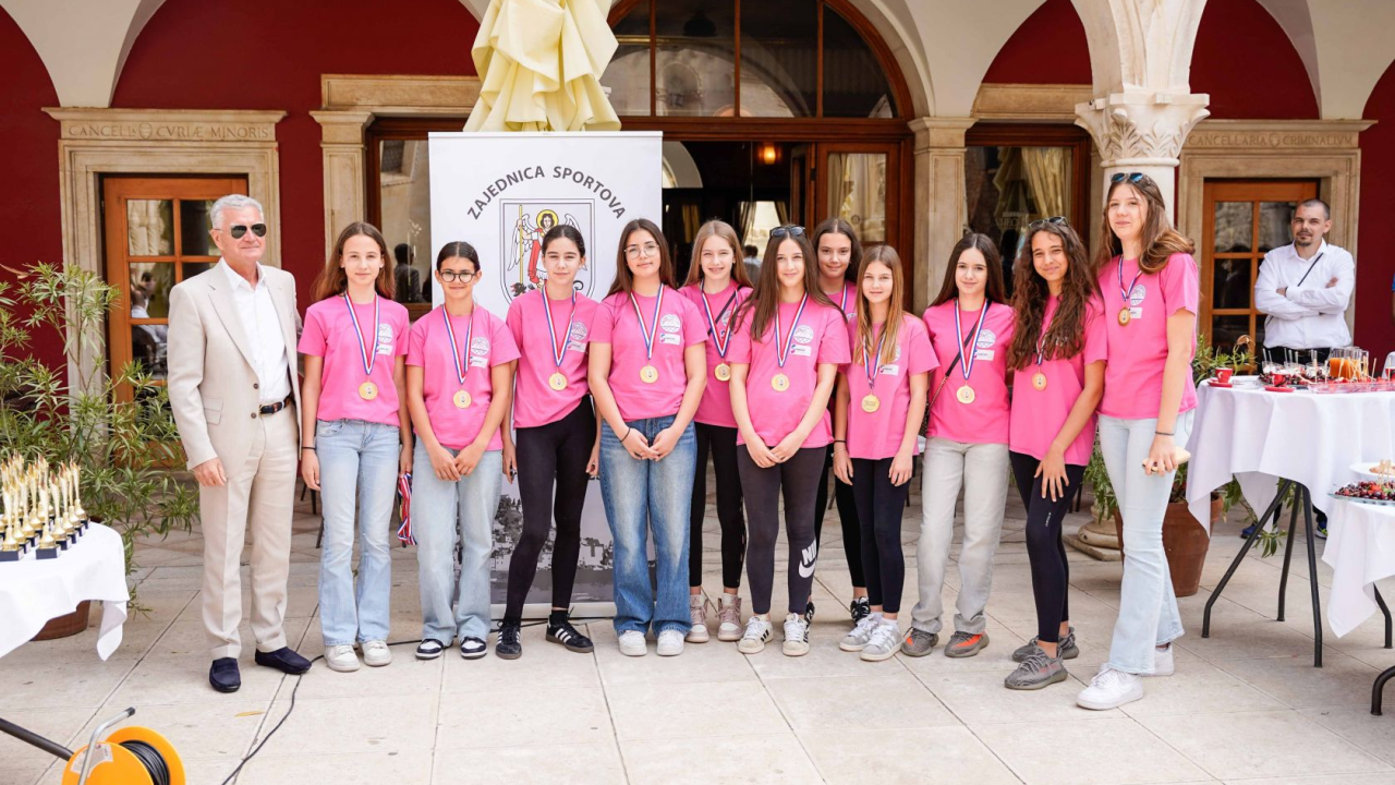 Mladi šibenski sportaši dobili priznanja i nagrade za uspjehe na natjecanjima