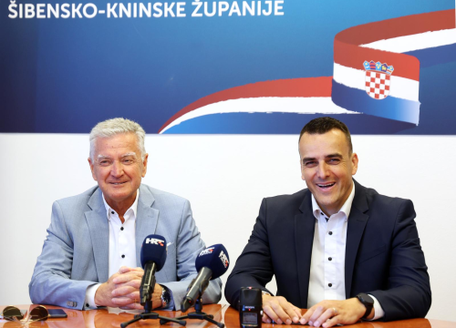 HDZ-ovci ne skidaju osmijeh s lica: 'U Šibeniku je prednost nedostižna, u županiji također očekujemo čistu, veliku pobjedu'