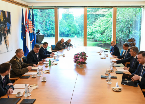 Vijeće za obranu prihvatilo nacrte Strategije obrane i Dugoročnog plana razvoja OS