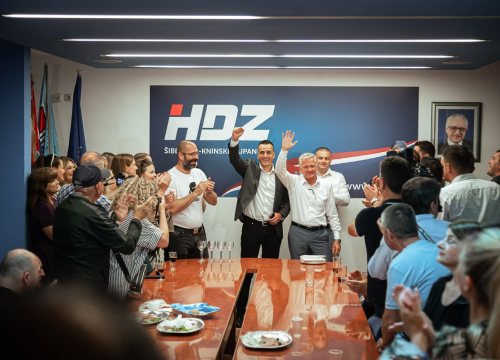 Fotografija 9 - Burić i Rakić uvjerljivo slavili u Šibeniku i županiji, HDZ navodno dogovorio većinu u Županijskoj skupštini
