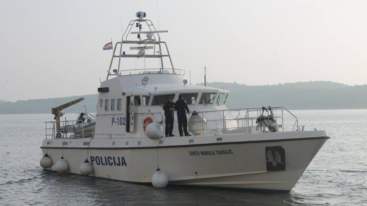 Šibenska pomorska policija u dva mjeseca kaznila 18 osoba zbog nepropisnog glisiranja