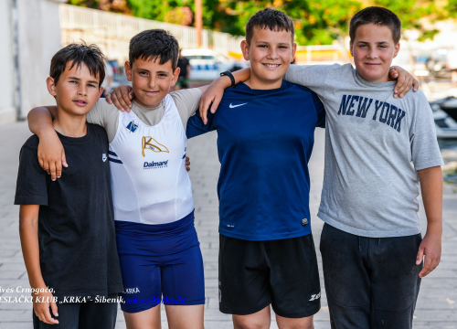 Veslačima Krke šest medalja u Kupu Dalmacije u Kaštelima