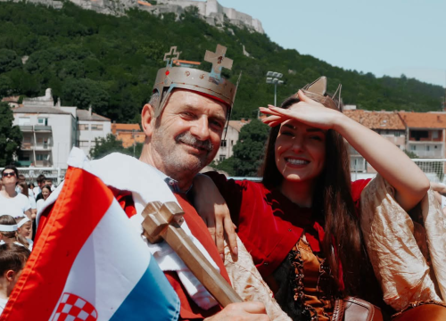 Fotografija 21 - Knin proslavio 950. obljetnicu krunidbe kralja Dmitra Zvonimira Milenijskom fotografijom