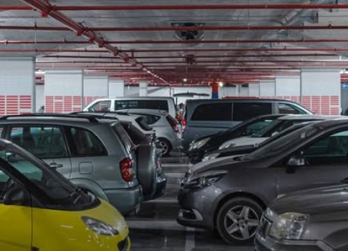 Je li cijena parkinga u Šibeniku tijekom sezone pretjerana - 'Zvati Vladu da je zamrzne'
