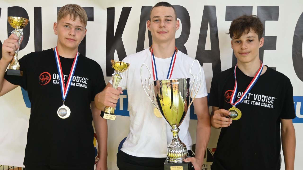 Karateke iz Pirovca osvojile četiri medalje na oproštaju od polusezone