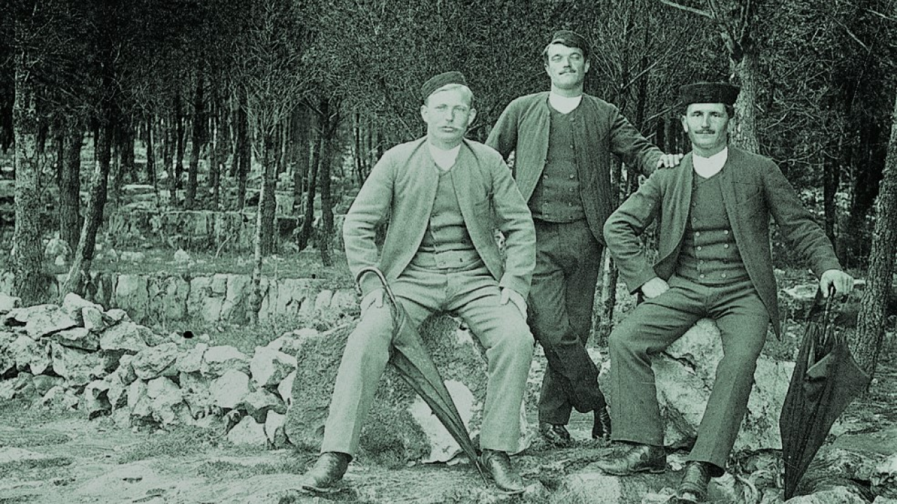 Deset najčešćih prezimena u županiji i kako migracije i demografski pad mijenjaju njihovu brojnost