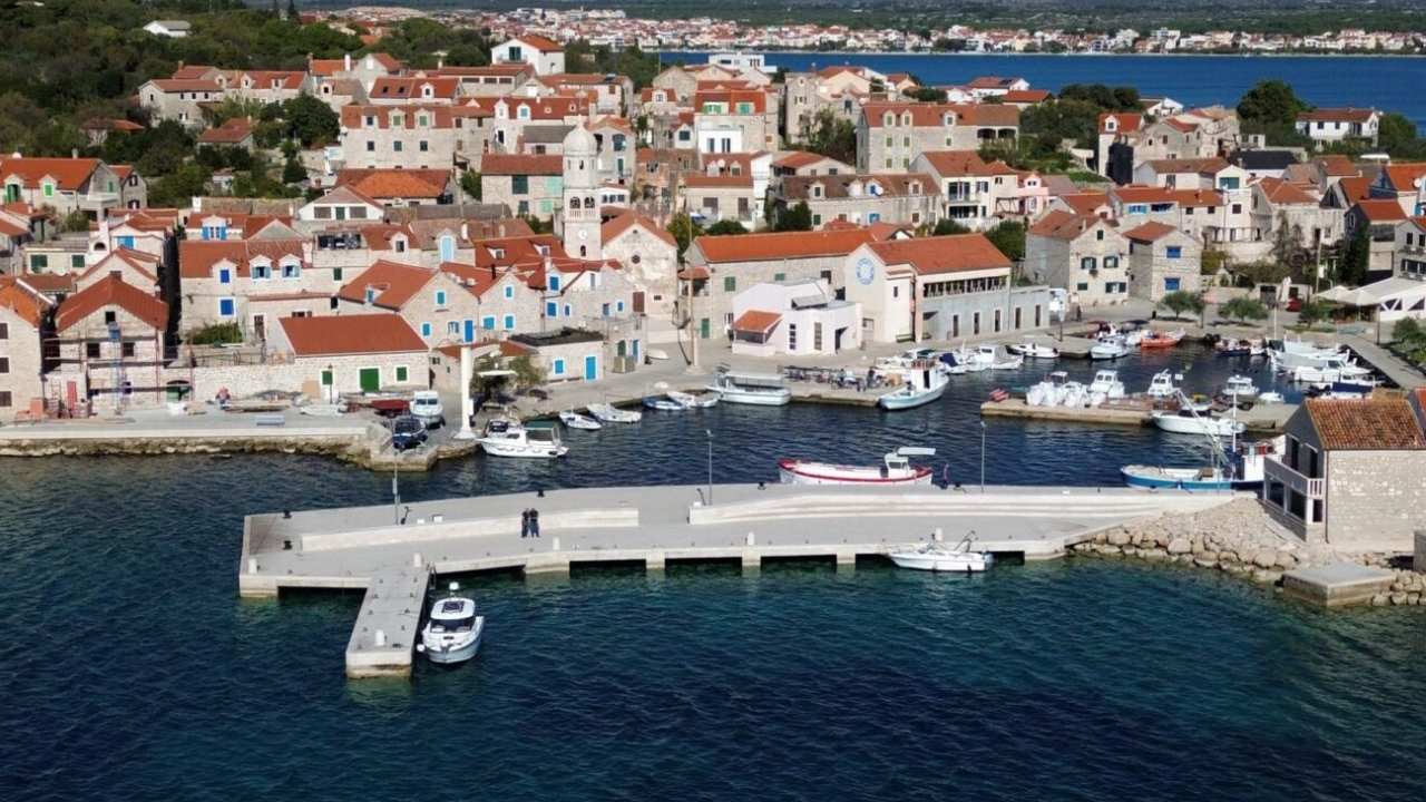 Nova luka u šibenskom arhipelagu: Prvić dobiva bolji lukobran i ‘trg na moru’