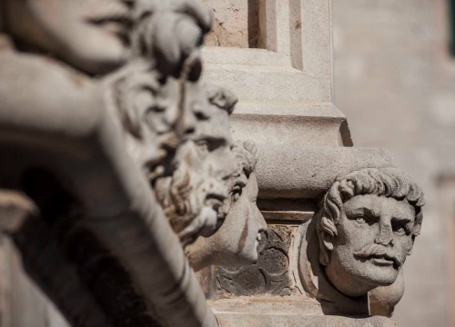 Popis šibenskih prezimena do ubitačne kuge iz 1649.: Od 1500 ostalo ih je samo 250