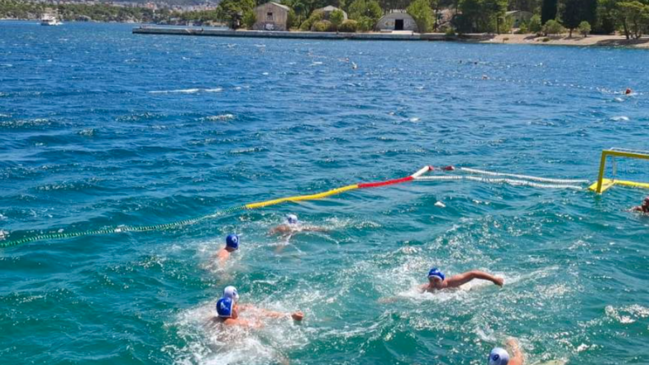 U Kanalu sv. Ante održan amaterski vaterpolski turnir