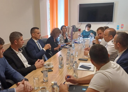 Izazovi regionalnog razvoja, prioritetni projekti i suradnja: Župan Rakić u službenom posjetu Gradu Kninu