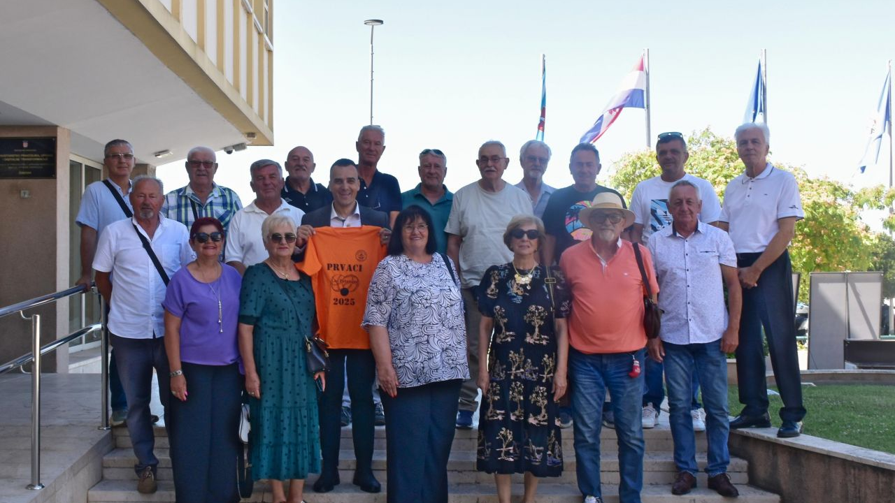 Župan Rakić primio državne prvake u petanci