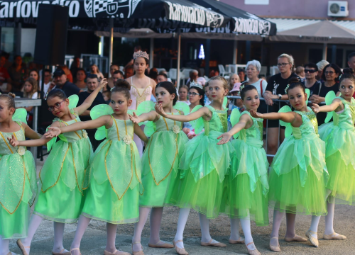 Fotografija 19 - Šibenčanka Meri Višnjić i njene balerine u Tribunju stvaraju bajku