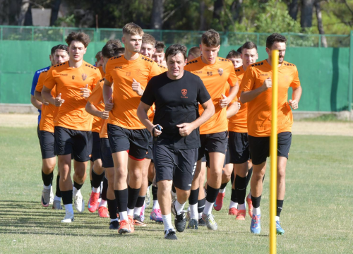 Šibeniku se na prozivci javilo 17 igrača; tri su na probi, četvorica dolaze