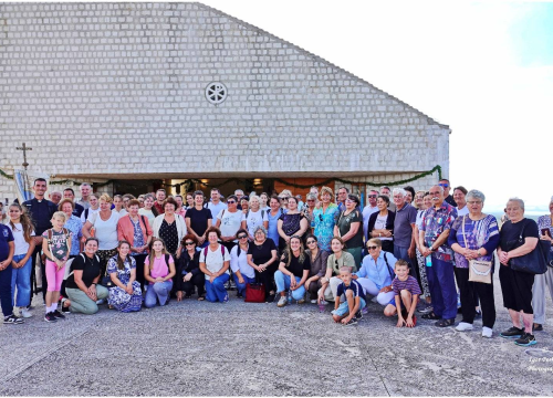 Vjernici župe Tribunj povodom blagdana Gospe Karmelske hodočastili na Okit