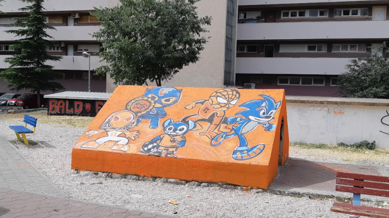 Zahvaljujući Funcutima bezlična betonska kućica postala glavna atrakcija dječjeg igrališta na Baldekinu