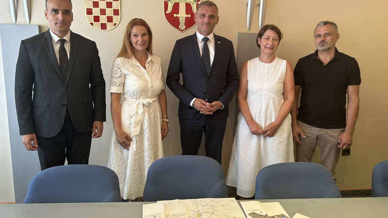 Prvi radni sastanak župana i Hrvatskih cesta: Najavljen početak radova na drniškoj obilaznici