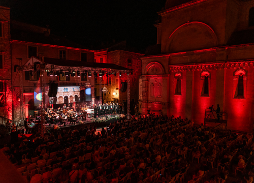 Festival dalmatinske šansone već 27 godina briljira u Šibeniku, a ove godine se širi na sve kontinente