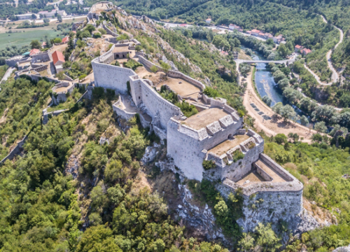U petak na Kninskoj tvrđavi treći susret klapa 'Stina pradidova' posvećen hrvatskim braniteljima