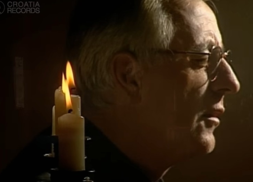 Prije sedam godina napustio nas je Oliver Dragojević, a ova njegova pjesma je najslušanija na YouTube-u