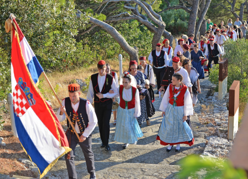 Snaga i ljepota otočne baštine: Murterski pir i ove godine oduševio mještane i goste