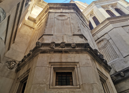 Šibenska prezimena po gradskim kvartovima od 14. stoljeća do 1960-ih ili 'Kad je prezime označavalo adresu'