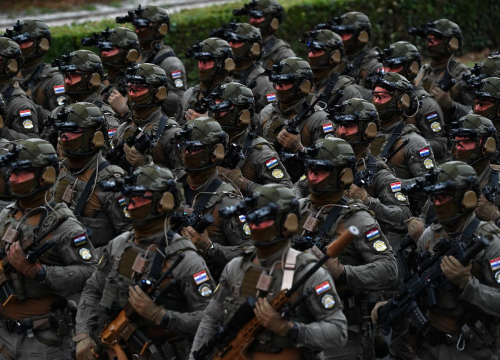 Počeo vojni mimohod povodom 30. obljetnice Oluje