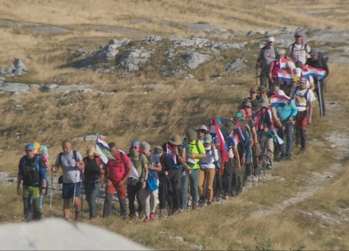 Put Oluje: 160 kilometara pješačkog pohoda u spomen na suborce