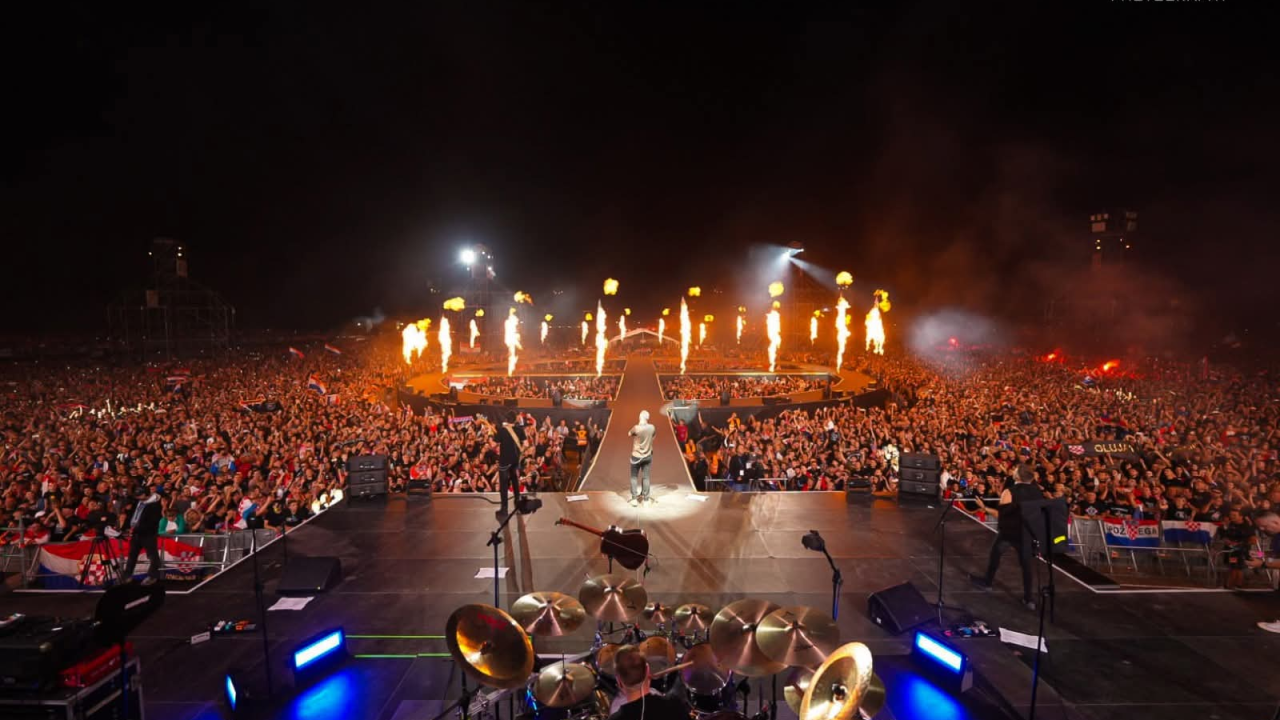 Kaos u Sinju: Nezadovoljni fanovi zasuli Thompsonove objave komentarima, žele povrat novca