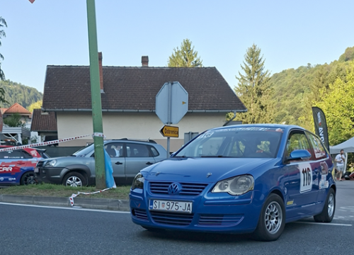 Fotografija 7 - FOTO Vozačima AKK Rogoznica dva postolja na 'Nagradi Cazina'