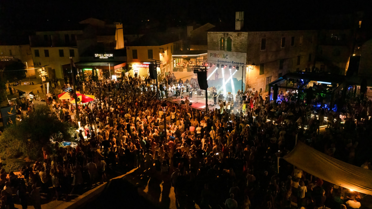 Ogenj večeras premijerno nastupa u Pirovcu, a Neno Belan stiže na veliku feštu u petak