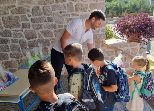 Pirovačkim učenicima Općina osigurava besplatne radne materijale, a ministarstvo udžbenike