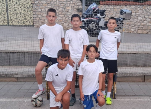 Fotografija 4 - FOTO Konobi Kalebić pripao kultni jezeranski malonogometni turnir 'Martinela'