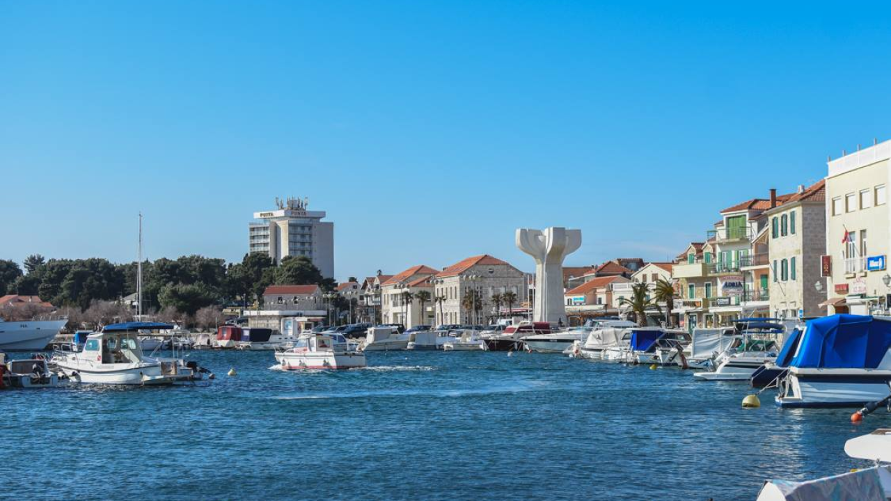 Večer glazbe, nostalgije i vrhunskog showa: Ne propustite Cabaret band u Đardinu!