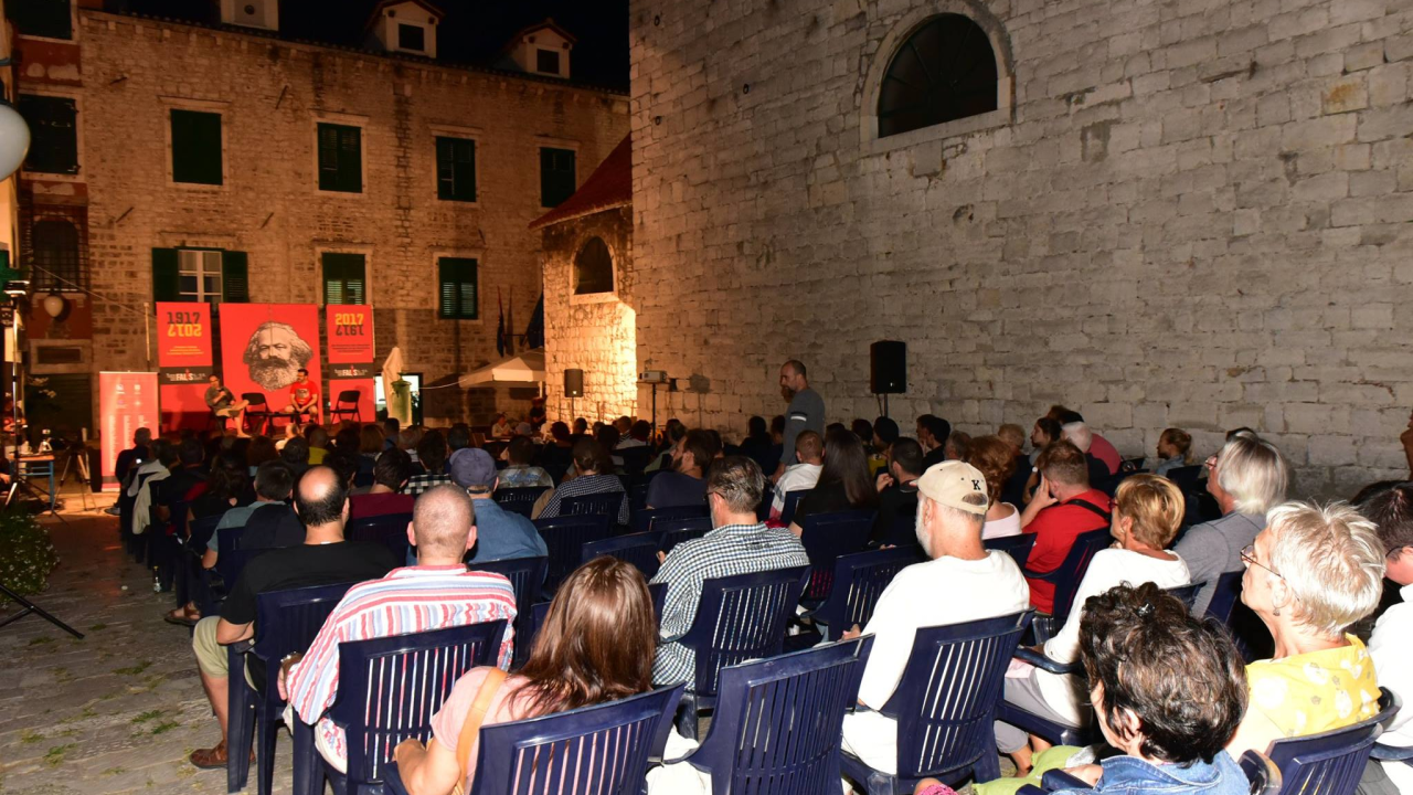 Toliko galame, a ispostavilo se da Ministarstvo kulture ove godine uopće ne financira FALIŠ!