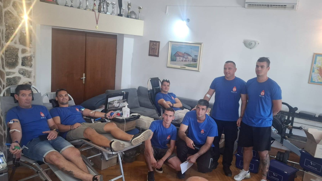 Akcijama darivanja krvi u Pirovcu i Murteru odazvalo se preko 50 darivatelja