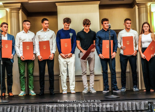 Šibenski veslački talenti okrunjeni prestižnom nagradom 'Dražen Petrović'