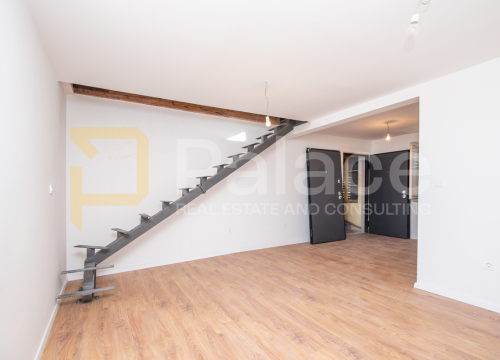 Fotografija 15 - FOTO Palace predstavlja kompletno renoviran dvoetažni stan u Šibeniku