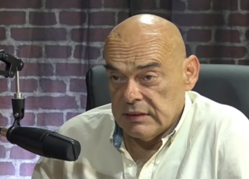 Preminuo istraživački novinar i voditelj Robert Valdec