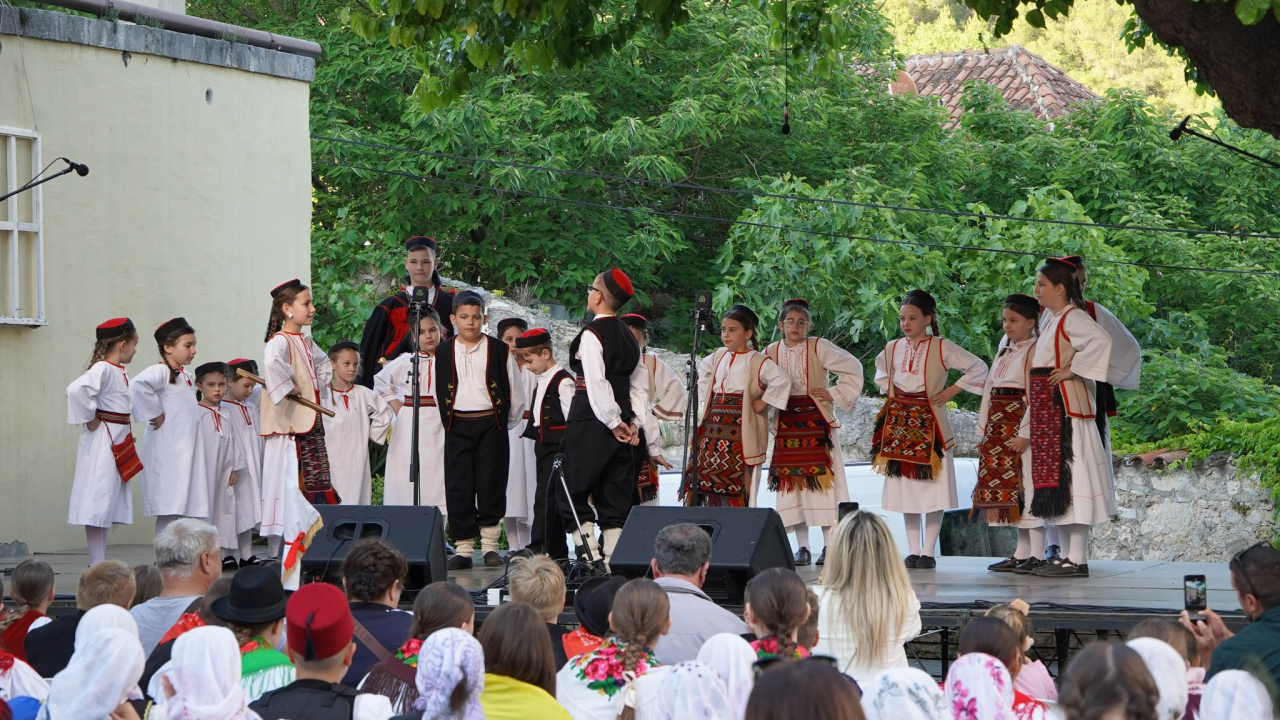 Mimohod i nastupi 250 malih folkloraša iz cijele Hrvatske: U Vodicama u subotu Festival dječjeg folklornog stvaralaštva