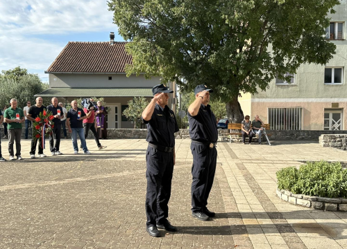 Fotografija 6 - U Puljanima i Oklaju odana počast prvim žrtvama na drniškom području