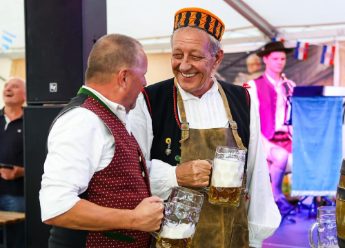 Zadnji dan Festivala bavarskog piva u Vodicama: Večeras koncerti Cambija i Đanija Stipaničeva