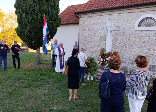 Odana počast poginulim braniteljima iz Unešića, Mirlović Zagore i Pakova Sela