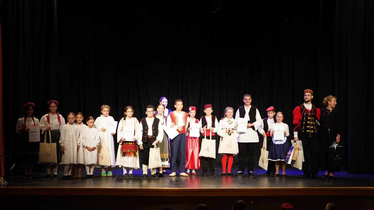 Susret malih čuvara tradicije u Vodicama: Održan 7. Festival dječjeg folklornog stvaralaštva