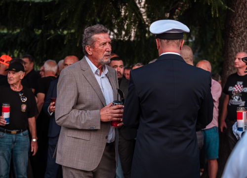 Fotografija 12 - Polaganjem vijenaca, komemoracijom, mimohodom i bakljadom obilježen 34. spomendan Rujanskog rata