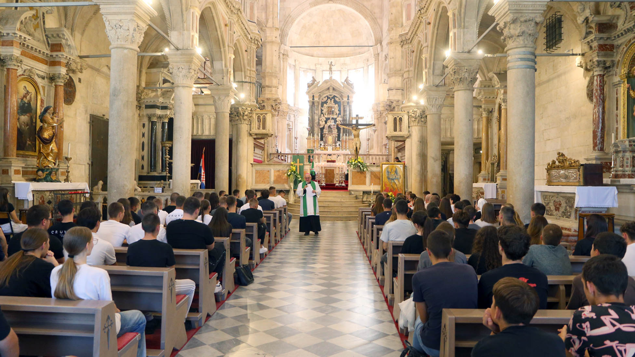 U katedrali održana molitva u povodu početka školske godine