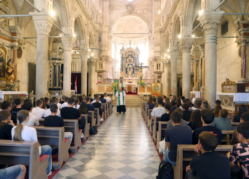 Fotografija 1 - Molitva za početak školske godine