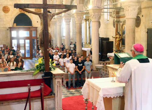 Fotografija 3 - Molitva za početak školske godine